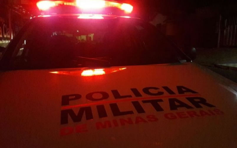 Polícia Militar apreende dois adolescentes após roubarem telefone celular