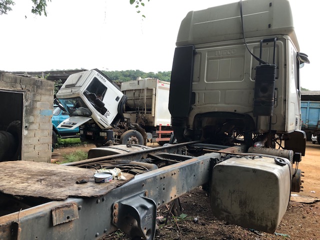 Caminhões de coleta de lixo em Cataguases estão com defeito