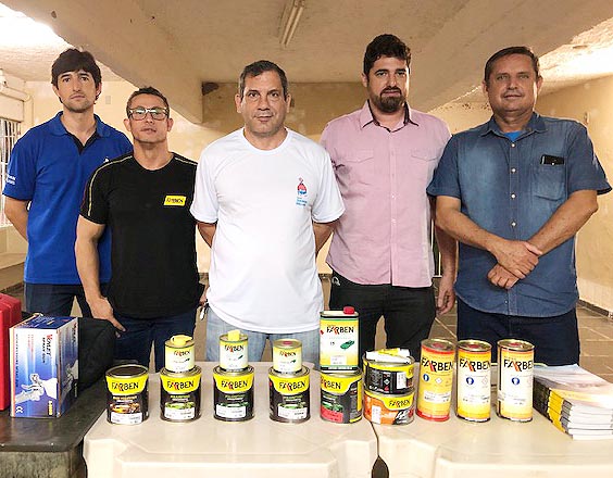 Pato Tintas promove treinamento para pintores automotivos