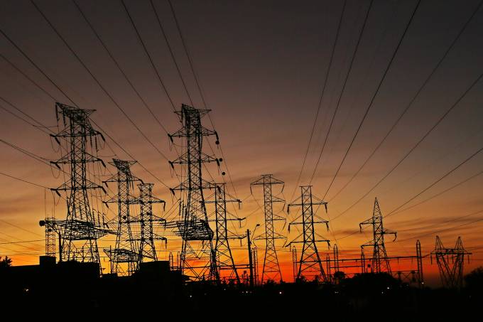 Tarifas de energia estão com bandeira verde em junho