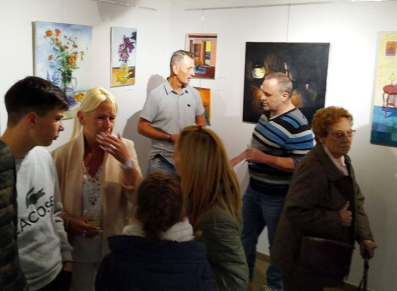 Artista plástico belga radicado em Cataguases expõe na Europa