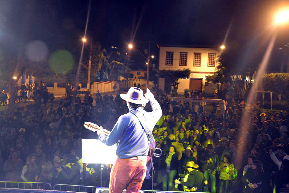 Chico Lobo e Geraldo Azevedo são destaques no Festival de Viola de Piacatuba