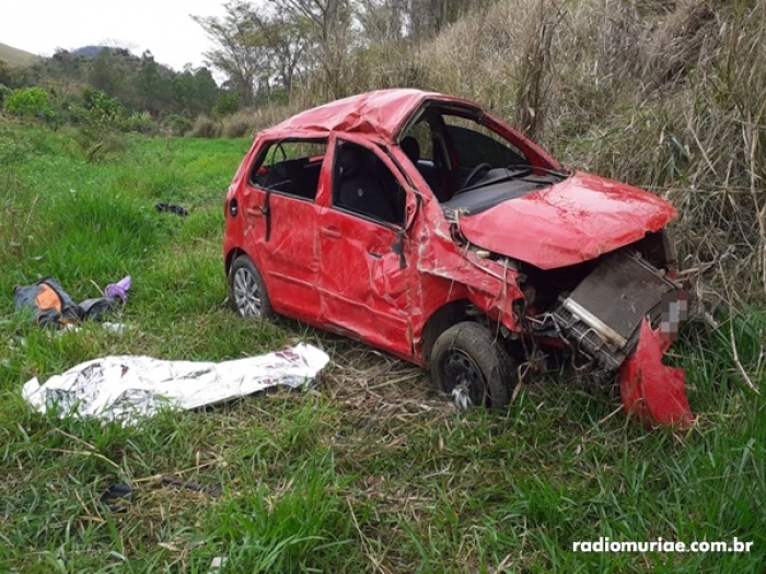 Acidente na BR-116 em Muriaé deixa uma mulher morta e três pessoas feridas