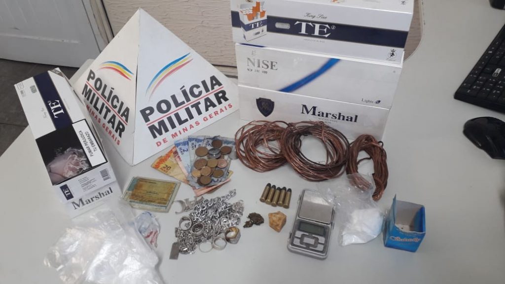 Policia Militar cumpre ordem judicial e apreende adolescente