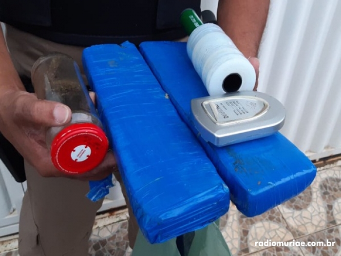 PM apreende dois quilos de maconha em bairro de Muriaé