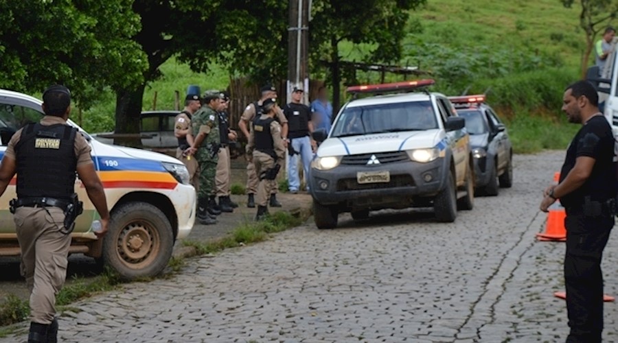 Operação ‘Arca de Noé’ prende suspeitos e apreende arma e drogas em Leopoldina