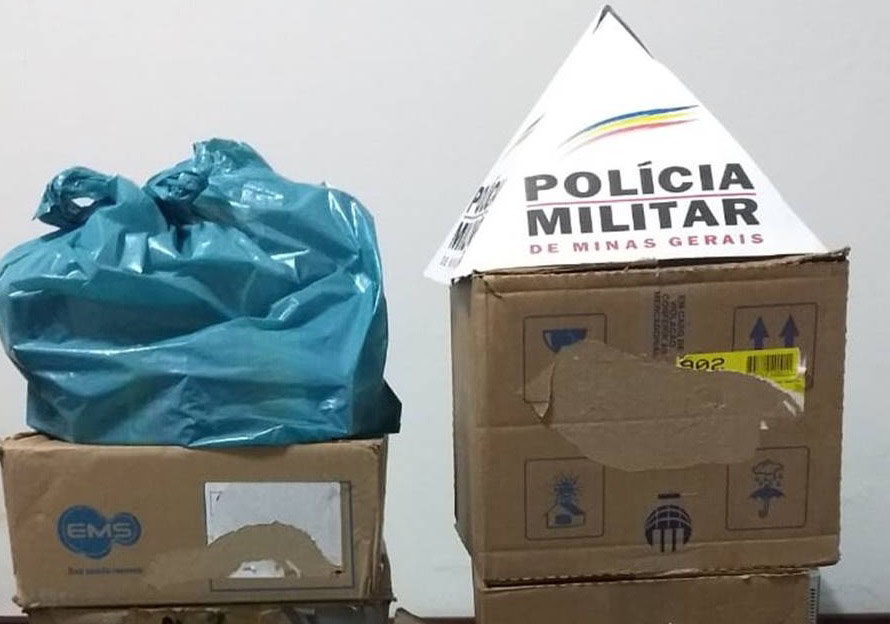 Homem é preso em Além Paraíba suspeito de contrabando de medicamentos