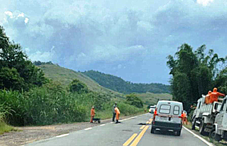 BR-267, entre Bicas e Juiz de Fora, começa a receber manutenção