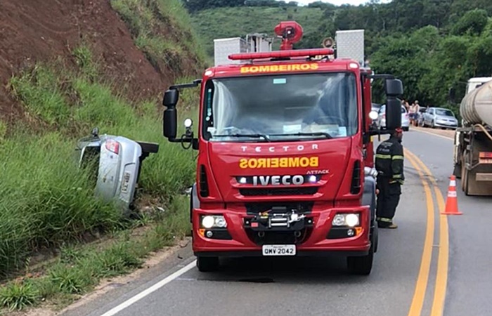 Acidente entre Ubá e Visconde do Rio Branco deixa um morto