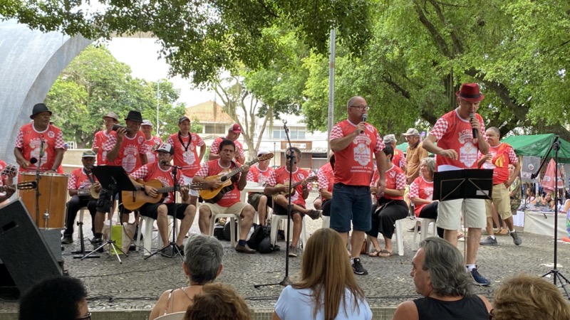 Baluartes do Samba homenageiam Clube Unidão durante show