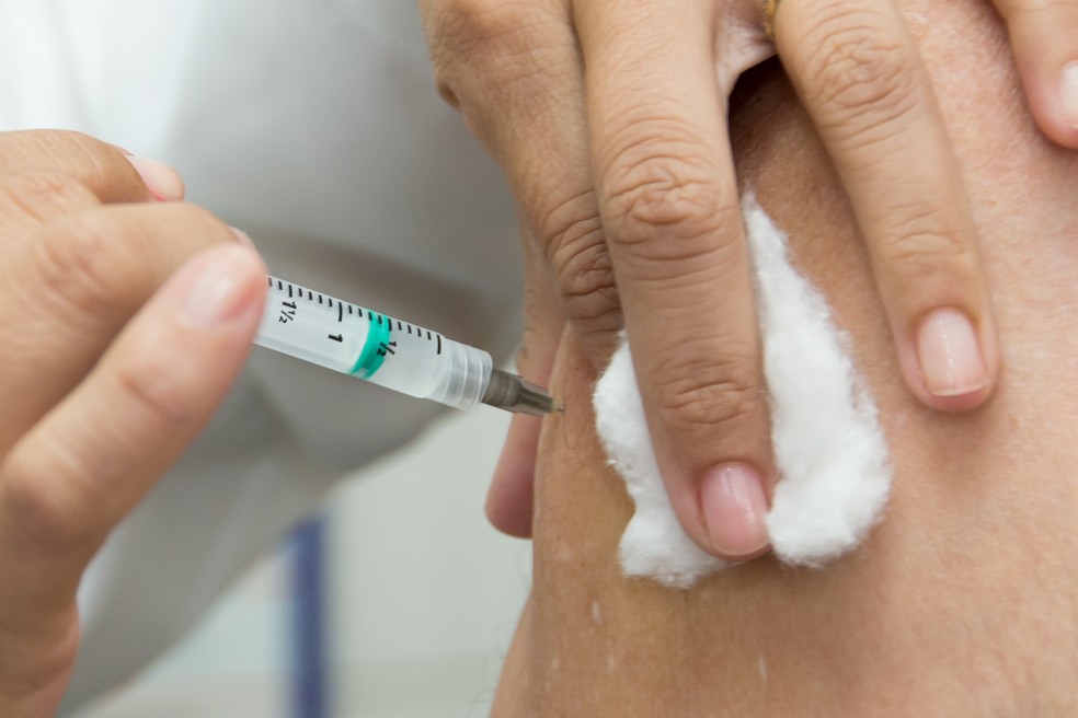 Vacina contra a gripe começa dia 23, segunda-feira