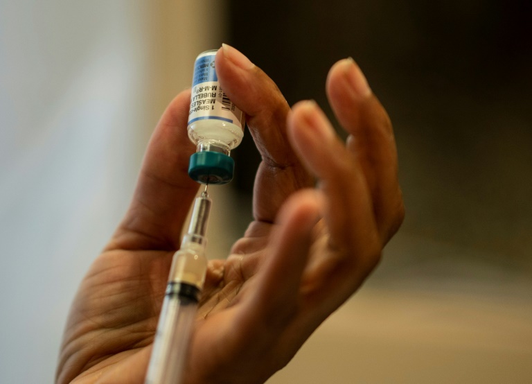Vacina contra o sarampo continua disponível nos postos de saúde