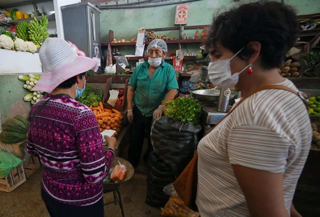 Uso de máscaras passa a ser obrigatório no comércio em Muriaé