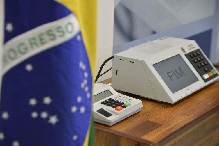 Eleitor tem até o dia 06 de maio para regularizar título