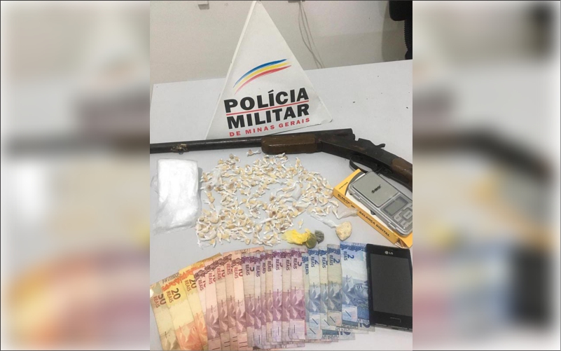 PM prende três e apreende arma e drogas em Astolfo Dutra