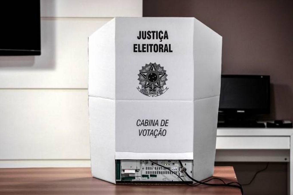 Termina hoje prazo para regularizar título de eleitor