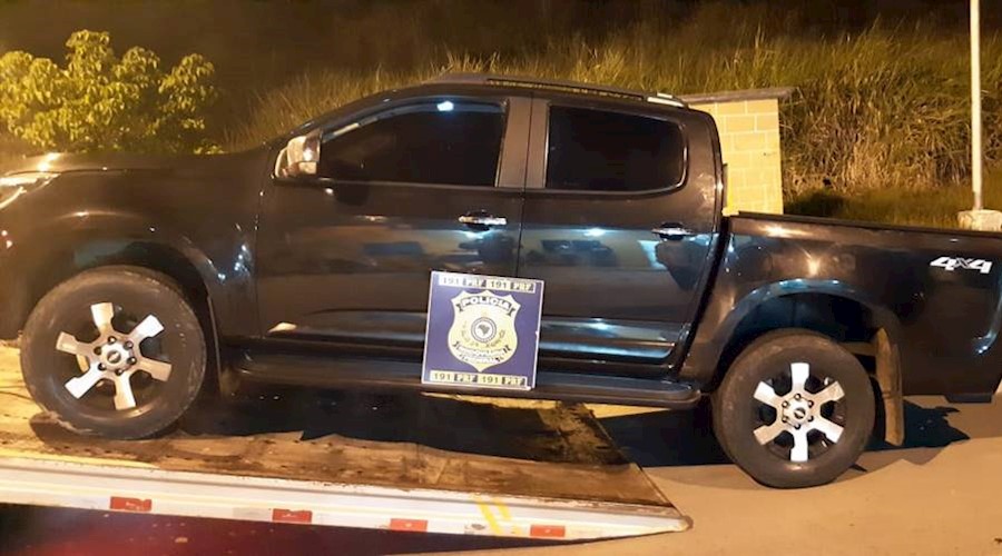PRF-Leopoldina recupera caminhonete roubada há três anos em Pernambuco