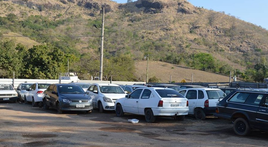 Polícia Rodoviária Federal faz leilão online de veículos em Leopoldina