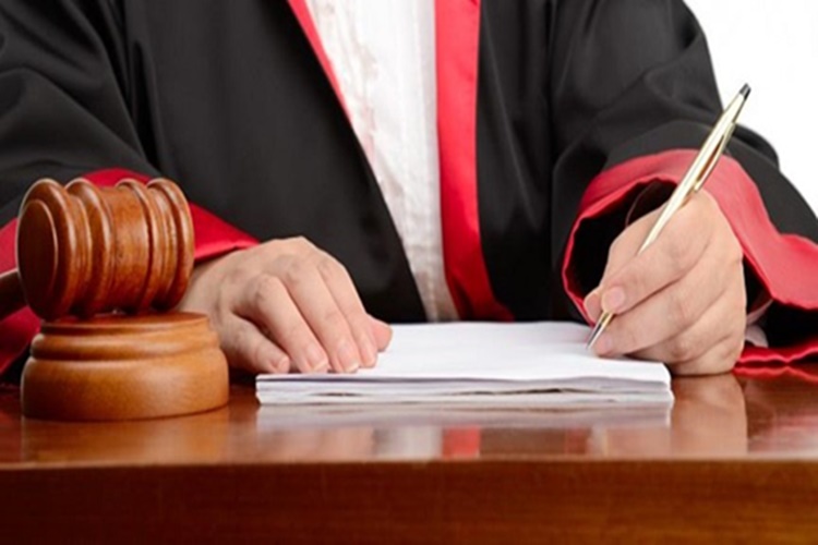 Justiça condena seis ex-vereadores e dois edis por crime de peculato