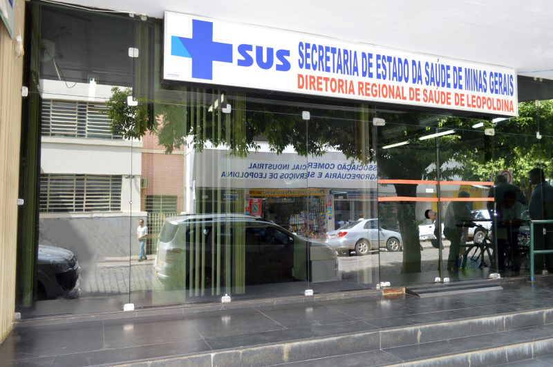 GRS Leopoldina distribui doses de reforço para profissionais de saúde