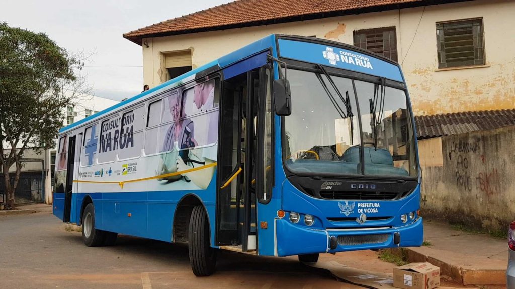 Prefeitura de Viçosa adapta ônibus e implanta programa Consultório na Rua