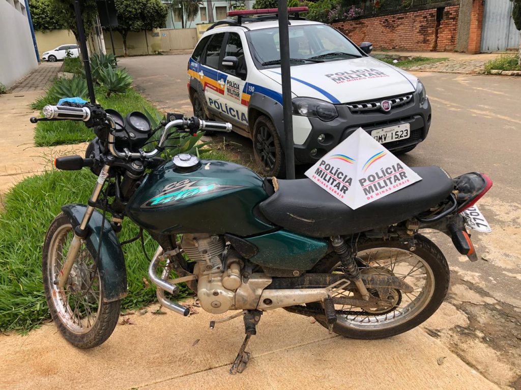 PM recupera motocicleta furtada em Astolfo Dutra e prende suspeito