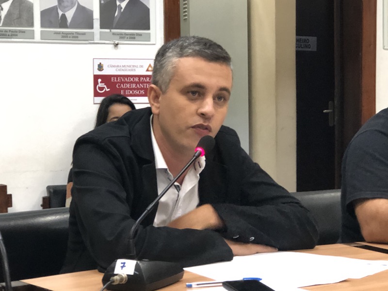 Vereador quer tornar acesso à internet competência do município
