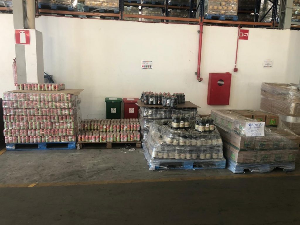 Britvic Alimentos e Polícia Militar fazem doação a estudantes de Astolfo Dutra