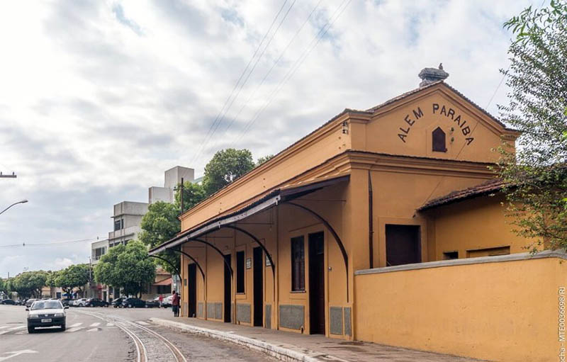 Além Paraíba alerta população para aumento dos casos de Covid-19