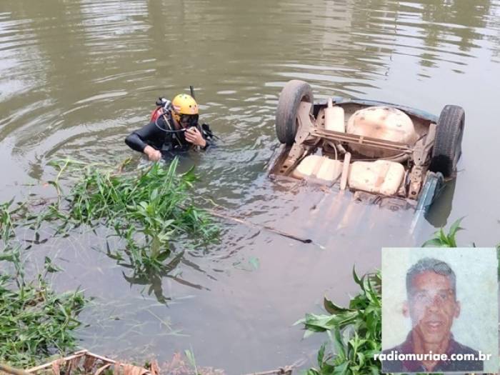 Homem morre após carro cair no Rio Muriaé