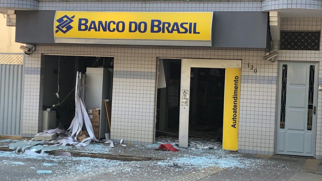 Suspeitos de explodir agência bancária em Coimbra são presos
