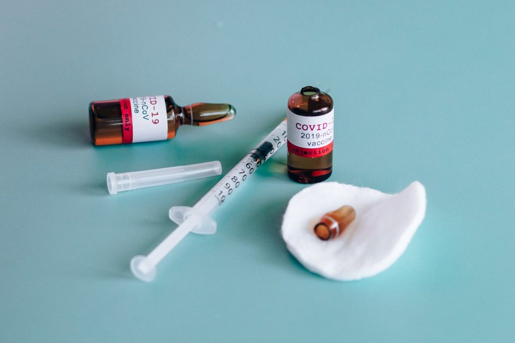 Minas atinge 88% da população acima de 12 anos vacinada com a primeira dose