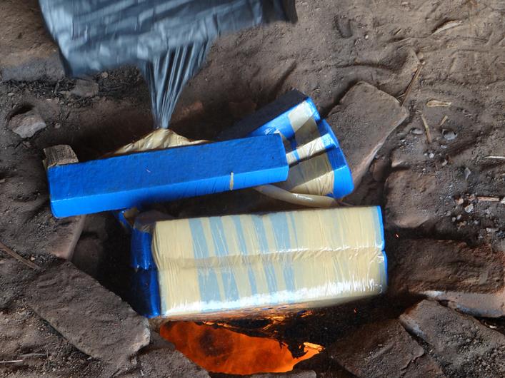 Polícia Civil de Muriaé incinera 600 kg de drogas e remédios