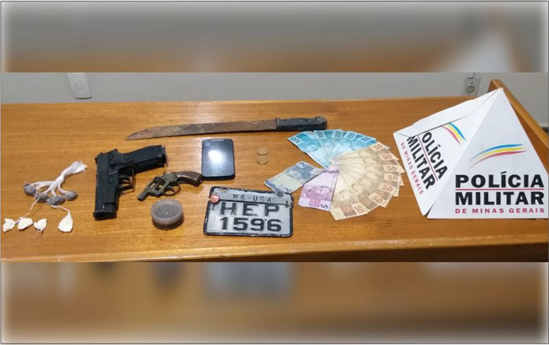 Homem é preso em Miraí com drogas e dois simulacros de arma de fogo