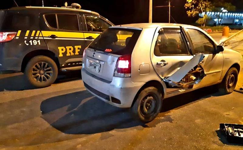 Homem é preso pela PRF após tentar fugir de Blitz na BR-116, em Muriaé