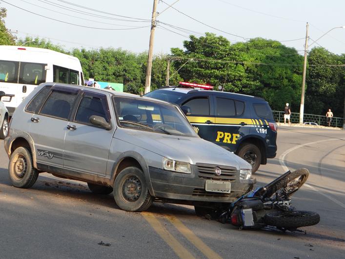 Motociclista morre em acidente com carro na BR-356 em Muriaé
