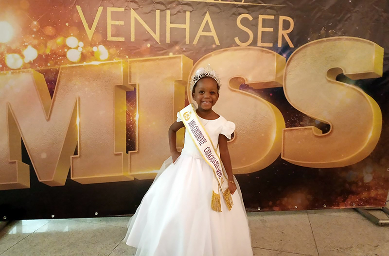 Maria Vitória, aos 4 anos, é eleita Mini Miss Continente Cataguases