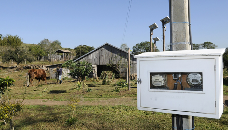 Produtor rural precisa atualizar cadastro para manter desconto na conta de luz