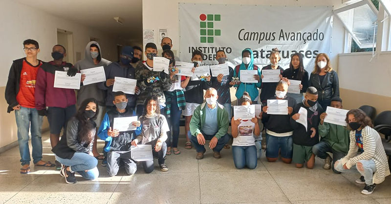 Alunos do curso de Programação e Robótica apresentam projeto final