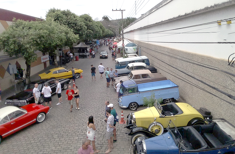 Encontro de carros antigos movimenta fim de semana em Cataguases