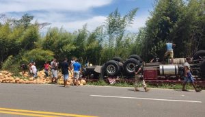 Caminhoneiro morre após