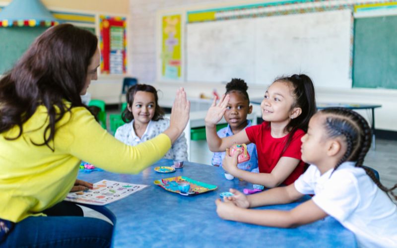 Cadastro Escolar 2023 da rede pública mineira começa dia 9