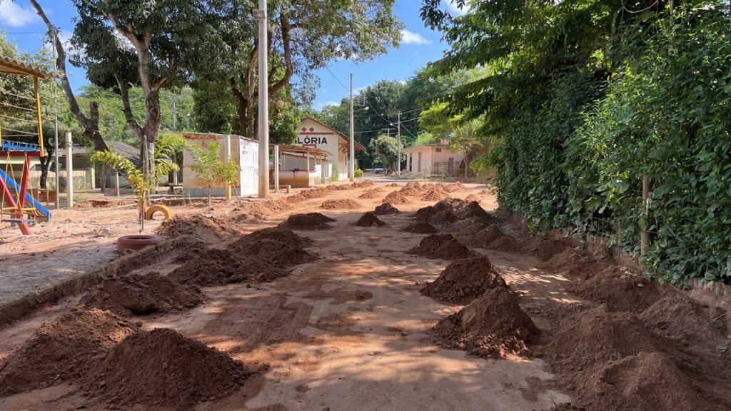 Temporal faz Meia Pataca transbordar em alguns pontos do município