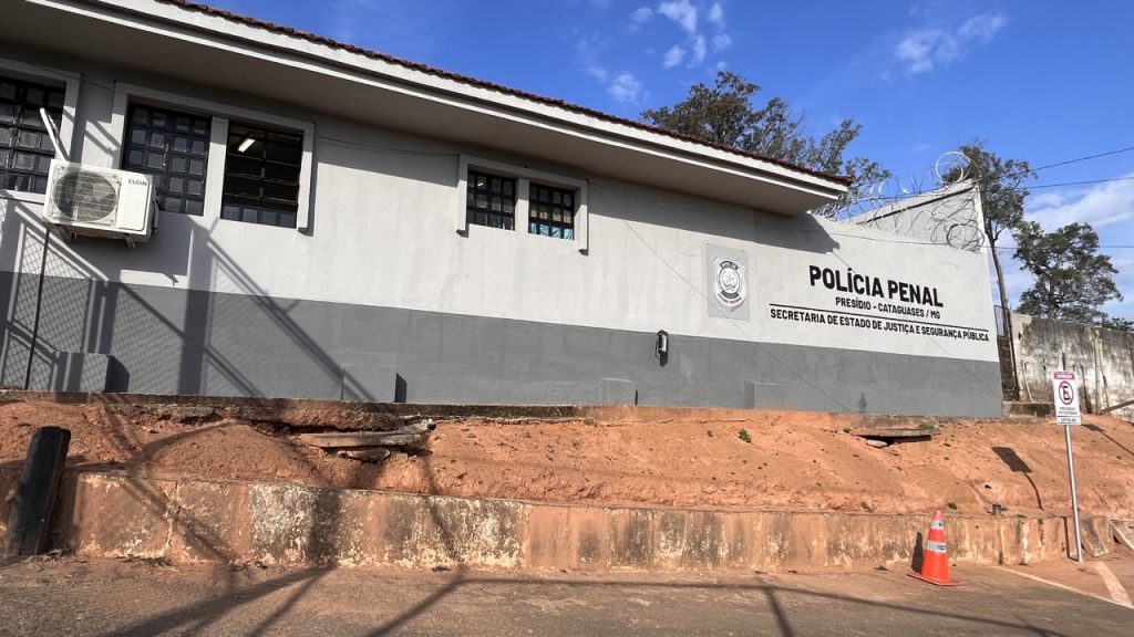 Homem condenado por homicídio foge do presídio em Cataguases