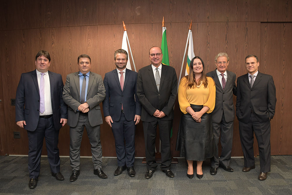 Representantes da OAB Cataguases se reúnem com o presidente do TJMG