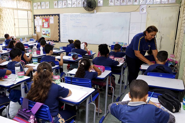 Rede estadual de ensino entra em férias nesta sexta-feira, 16