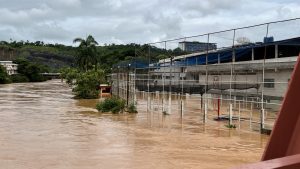 Rio Pomba continua subindo