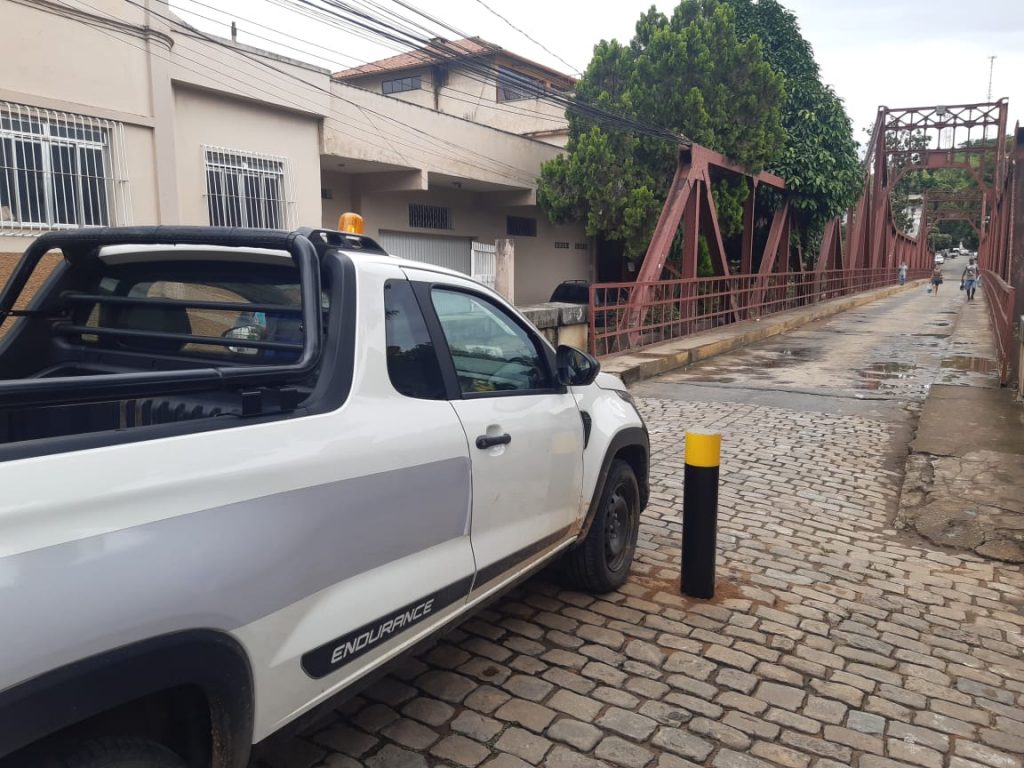 Ponte Metálica ganha delimitadores para evitar passagem de veículos