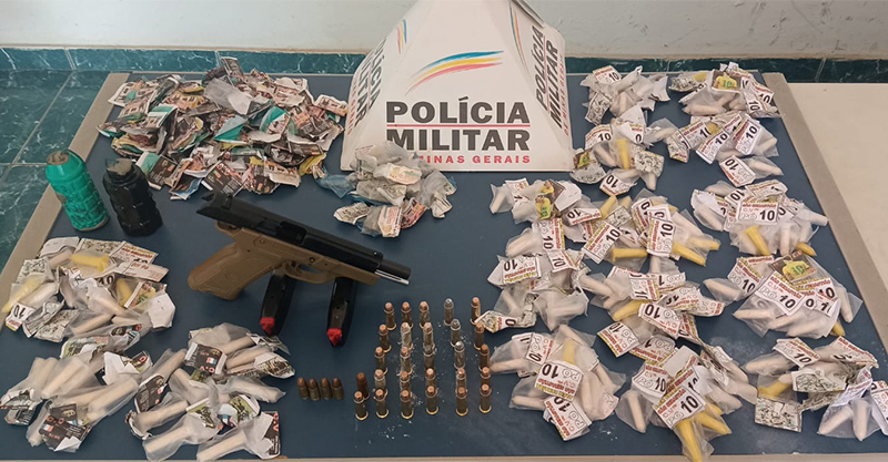 Homem é preso em Além Paraíba com arma e duas granadas