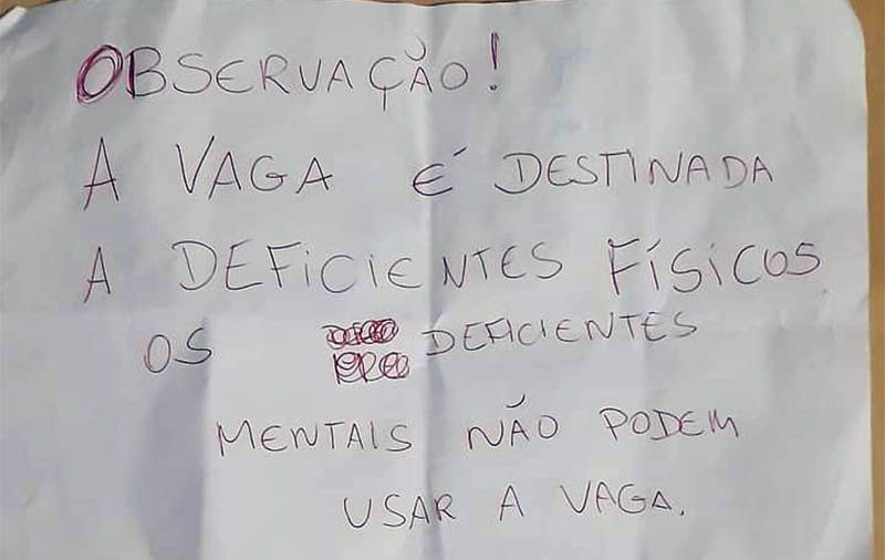 Família de autista é criticada por utilizar estacionamento para deficientes